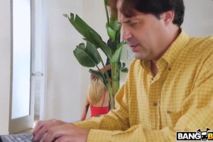 Haley Reed naughty blonde teen pounded while daddy is not looking 