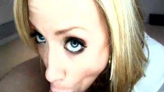 Busty Paige in deep throat