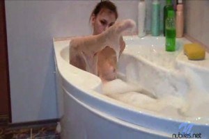 Sexy Katrina in bubble bath