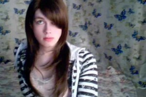 Hot tranny jerks off on her webcam