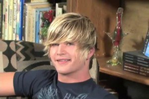 Bold guy gets cum on