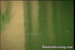 Her car was broken but her ass got a fix!