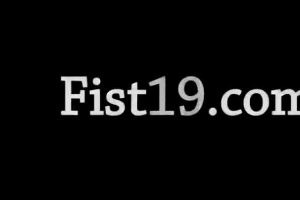 Dirty houdewives in pussy fisting