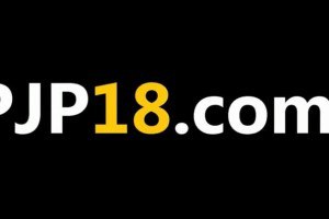 European babe spreads wide