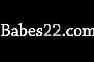 Gorgeous blonde has oral sex and deep pumping