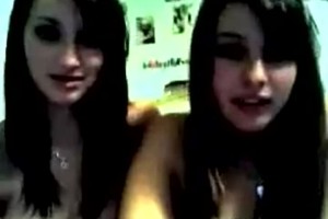 Cute Babes Teasing With Heir Nice Ass