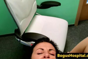 Eurobabe cleaner rubbed and banged by doc