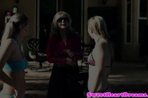 Natalia Starr busty babe pussylicked by naughty lesbian mature Nina Hartley 