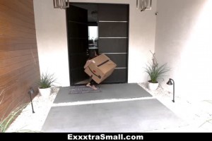 Jasmine Grey sexy petite gets hammered by the delivery guy
