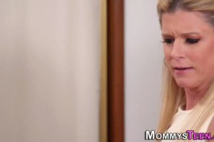 Hottie Gianna Dior is about to engage in lesbian sex with stepmom India Summer