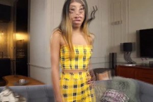 Petite Latina teen Anainda rims her man before sex