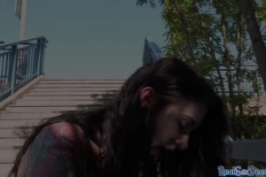 Tattoo lady tricked and banged in pov by agent for cash