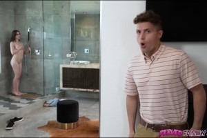 Stepsister Sofi Adam is naked in my shower