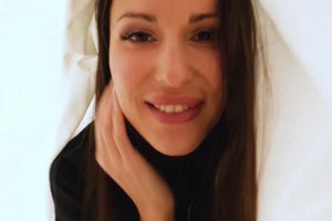 Meet my smoking hot girlfriend Lilu Moon