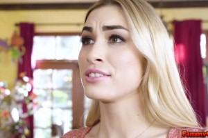 Delilah Day gets seduced by her lesbian stepmom Sofie Marie