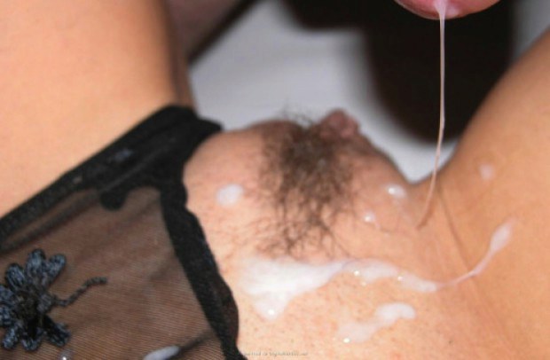 Hairy Pussy Gets Covered With Fresh Cum