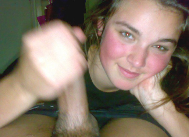 Teen amateur gives a POV handjob