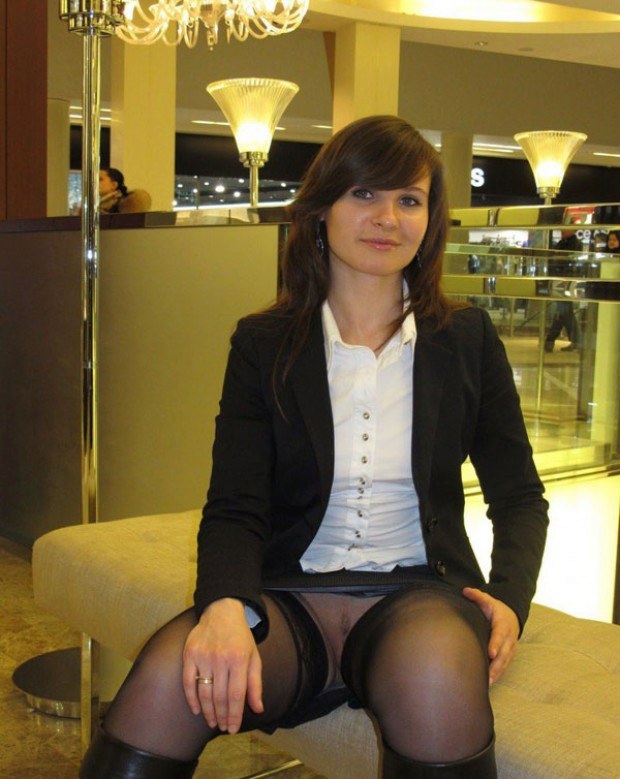 Amateur wife shows upskirt at hotel reception